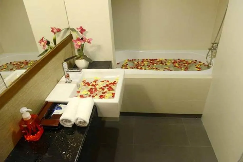 Green Paradise Hotel Yangon 2*,  Myanmar