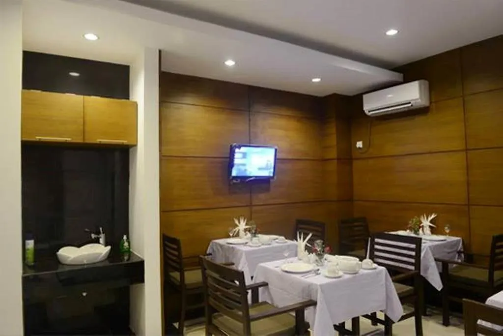 Green Paradise Hotel 양곤