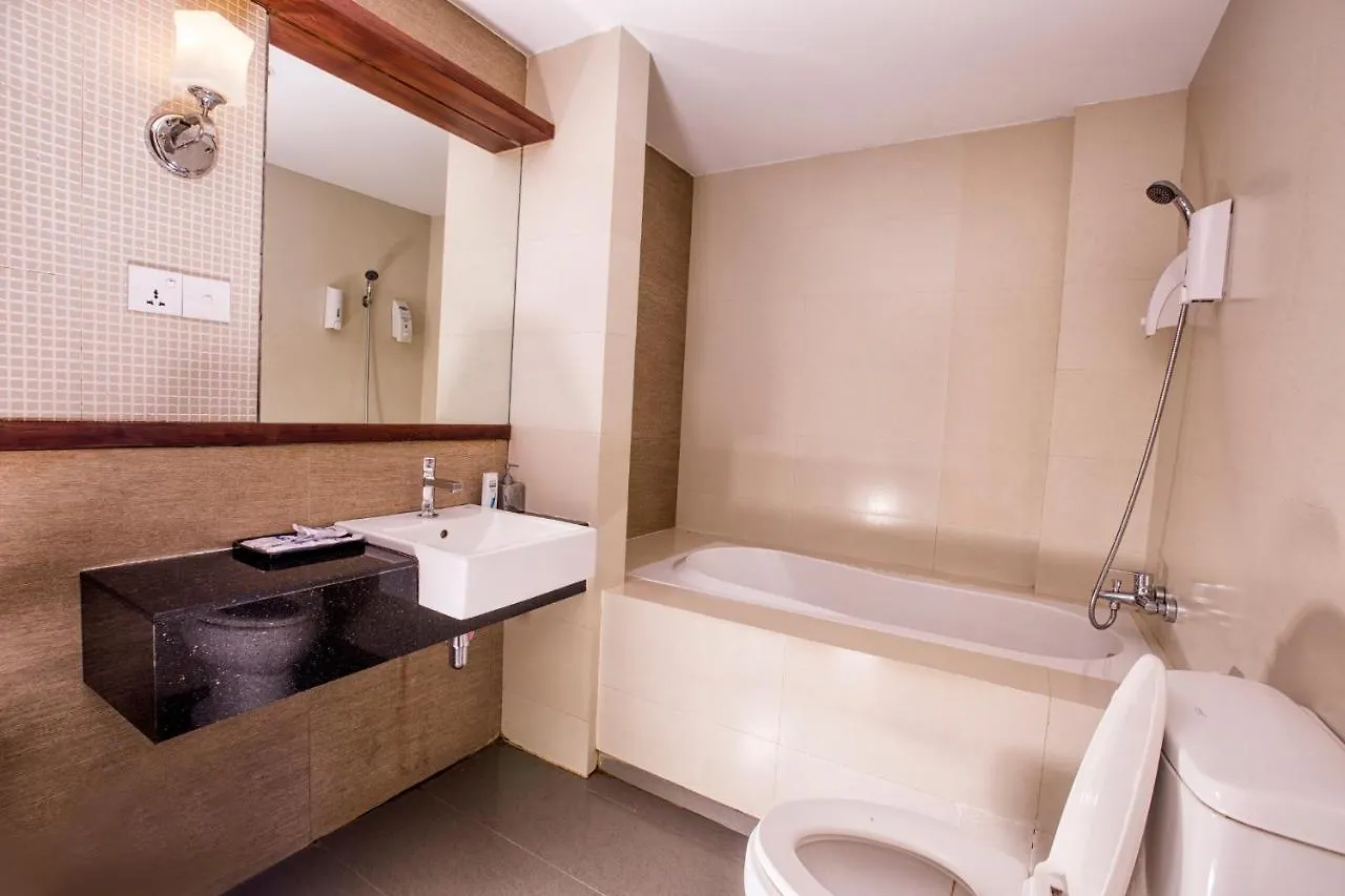Green Paradise Hotel 양곤